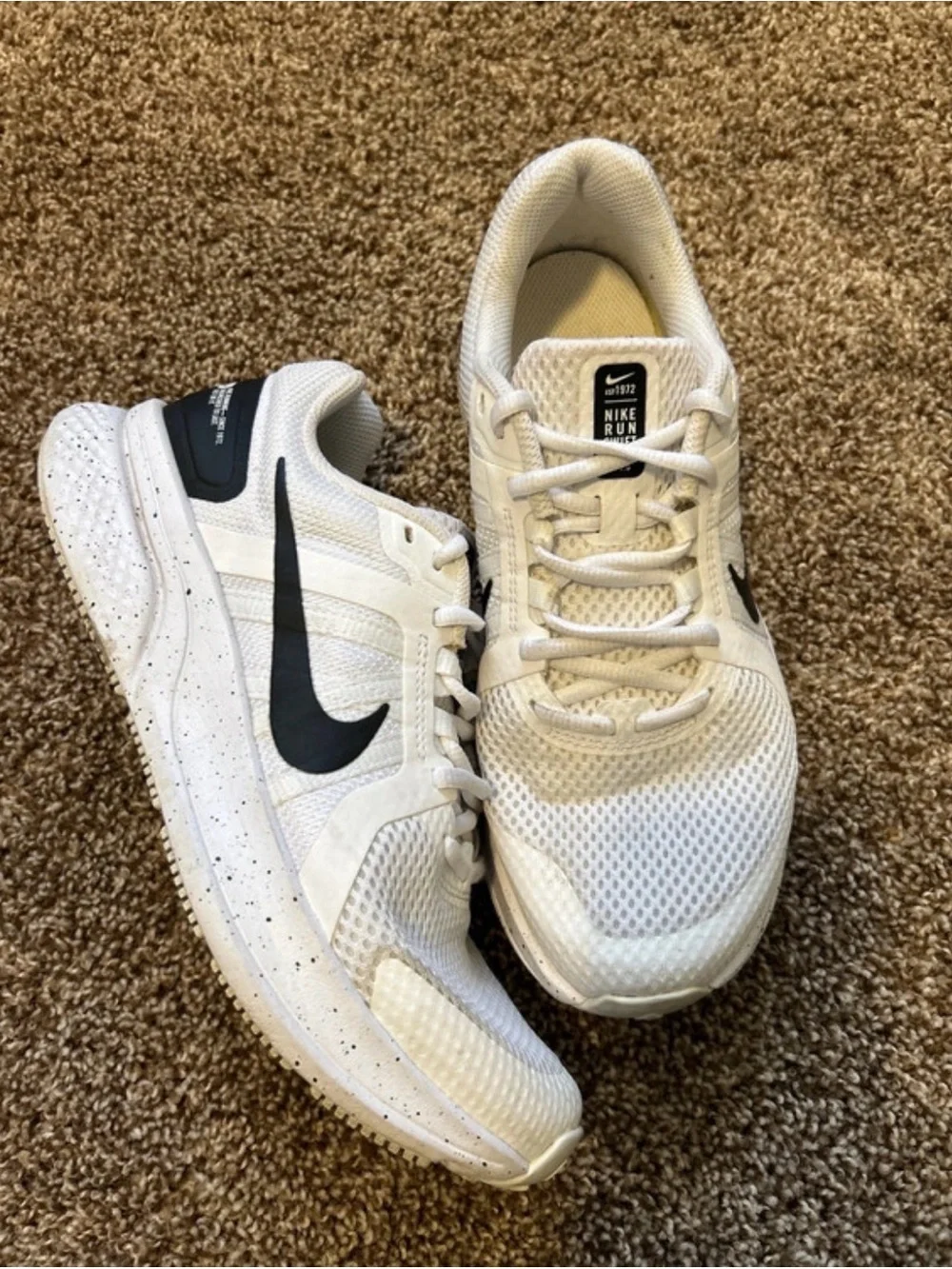 Nike Air Max Viva White Black Athletic Sneakers